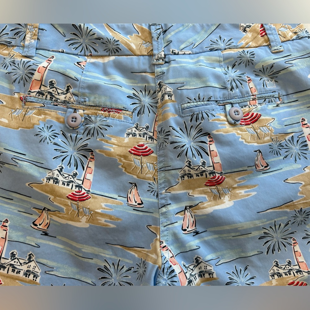 Crown & Ivy Lighthouse Print Shorts Size 2 - Picture 6 of 10